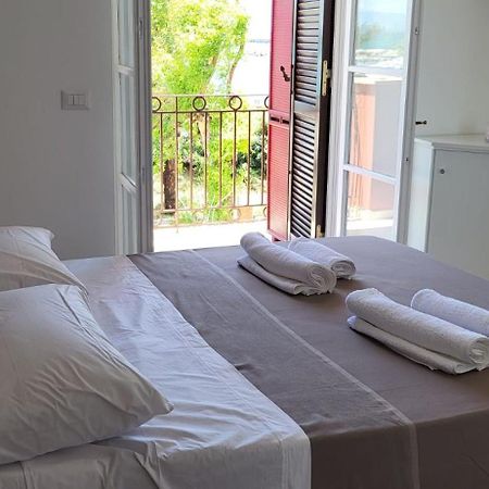 Casa Ortensia Formia Luaran gambar